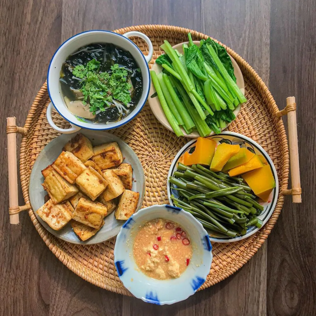 Mơ thấy Ăn chay là điềm báo gì? Đánh con lô bao nhiêu ?